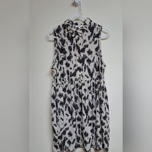 Umgee Black & Cream Animal Print V-neck Shift Dress